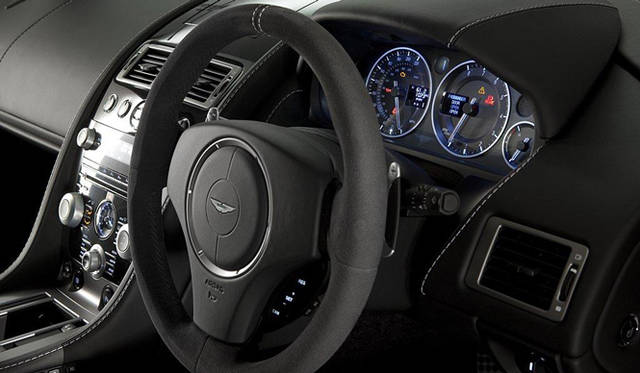 <strong>ASTON MARTIN V8 Vantage N420｜アストンマーティン V8 ヴァンテージ N420</strong>
