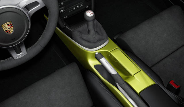 <strong>PORSCHE Cayman R｜ポルシェ ケイマン R</strong>