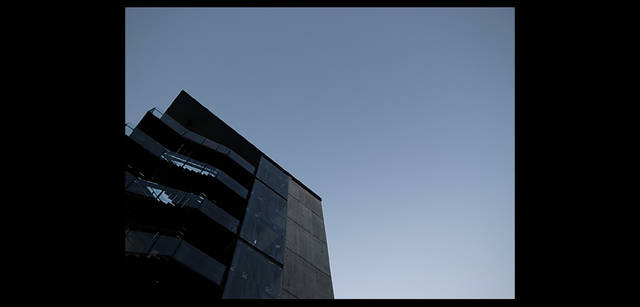 <strong>谷尻 誠 × リコーGR DIGITAL III</strong>｜「外観 その2」