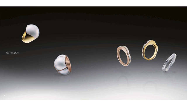 <strong>TASAKI｜タサキ</strong>　「liquid sculpture （リキッド スカルプチャー）」　左から リング（YG/マベ真珠） 35万7000円、リング（PG/マベ真珠） 75万6000円、リング（PG/マベ真珠）、リング（YG/マベ真珠）、リング（WG/マベ真珠） 各19万9500円