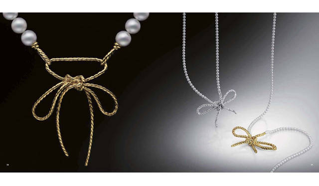 <strong>TASAKI｜タサキ</strong>　クラスプシリーズ「bound （バウンド）」　左から ネックレス（YG/あこや真珠/全長44cm） 63万円、ネックレス（WG/淡水真珠/ダイヤモンド/全長55cm） 136万5000円、ネックレス（YG/淡水真珠/全長55cm） 79万8000円