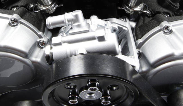 <strong>Lamborghini｜ランボルギーニ</strong>　新型V12エンジン