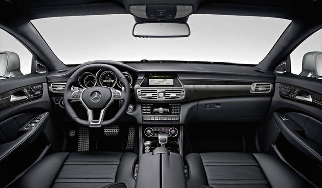 <strong>Mercedes-Benz｜メルセデス・ベンツ CLS 63 AMG</strong>