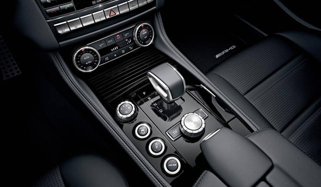 <strong>Mercedes-Benz｜メルセデス・ベンツ CLS 63 AMG</strong>