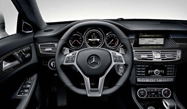 <strong>Mercedes-Benz｜メルセデス・ベンツ CLS 63 AMG</strong>