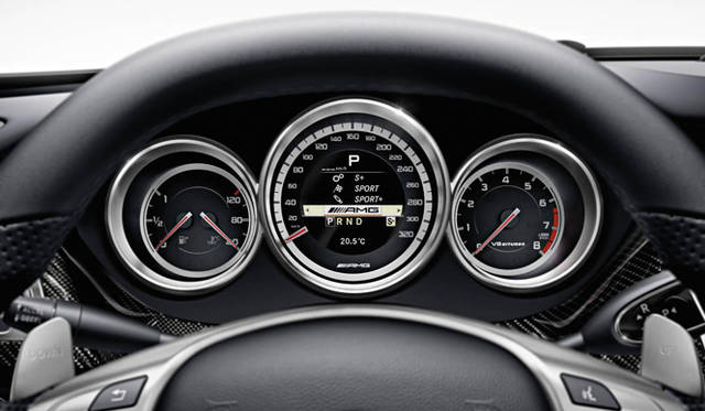 <strong>Mercedes-Benz｜メルセデス・ベンツ CLS 63 AMG</strong>