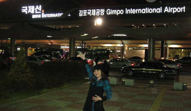 <strong>戸田恵子｜社員旅行 in ソウル！</strong>　フライト時間は1時間50分、あたらしくなった羽田空港からソウルに到着！