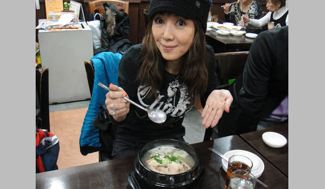 <strong>戸田恵子｜社員旅行 in ソウル！</strong>　最終日のランチはサムゲタン。本場の味に舌包み！