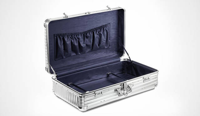 <strong>RIMOWA｜リモワ</strong>　 TOPAS誕生60周年記念モデル 「VINTAGE COLLECTION」