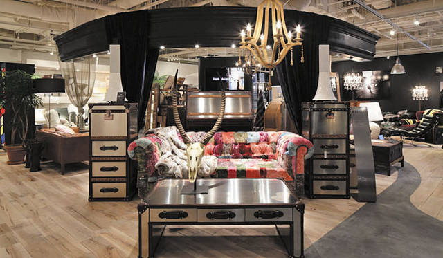 <strong>ASPLUND｜アスプルンド</strong>　ショップコンセプトは “TIMELESS STYLE”。