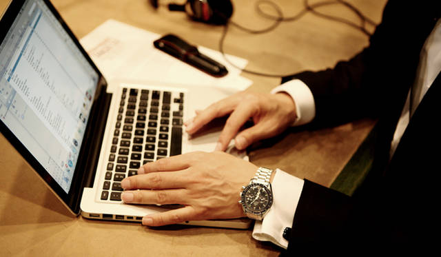 <strong>My Own Watch　第3回｜松浦俊夫</strong> 毎日を愛用の時計とともに過ごす。