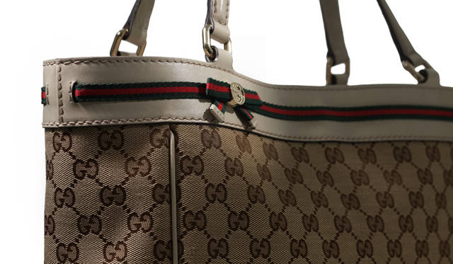 <strong>GUCCI｜グッチ</strong>　バッグ「MAYFAIR」 [W33×H20×D16cm] 8万4000円（グッチ／グッチ ジャパン）