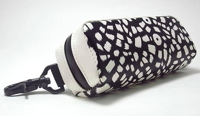 <strong>Continuer｜コンティニュエ</strong>　期間限定 「POP-UP SHOP」　「EnaLloid×kensei yabuno」ケース8400円