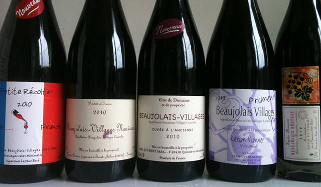 <strong>パリところどころ 002 ボジョレー・ヌーボー</strong> 今回買った5本のヌーボーたち。左からおいしかった順に並べました。