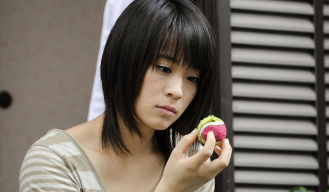 <strong>『犬とあなたの物語 いぬのえいが』</strong>　© 2010「犬とあなたの物語」製作委員会