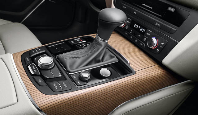 <strong>Audi A6｜アウディ A6</strong>