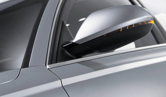 <strong>Audi A6 Hybrid｜アウディ A6 ハイブリッド</strong>