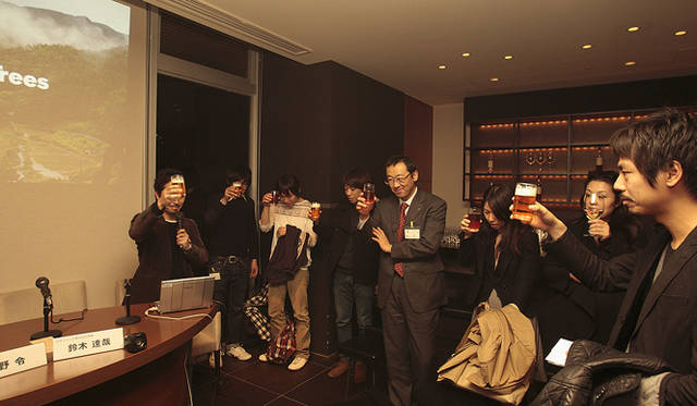 more trees｜美酒と美食と美談──more trees night vol.4 開催レポート　　みんなで乾杯！
