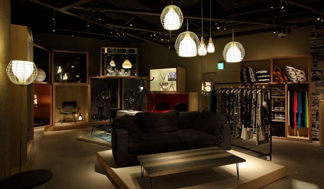 <strong>DIESEL SHIBUYA｜ディーゼル シブヤ</strong>　B1F｜ホームコレクション