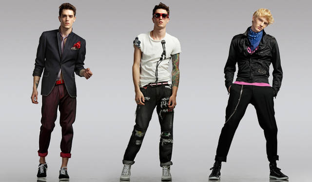 <strong>MOSCHINO｜モスキーノ ウオモ</strong>　2011年春夏コレクションより