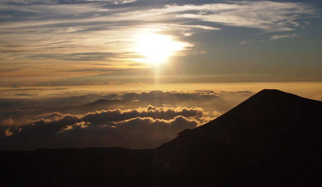 <strong>癒しの力“マナ”のみなぎるビッグアイランドへ</strong>　マウナ・ケア