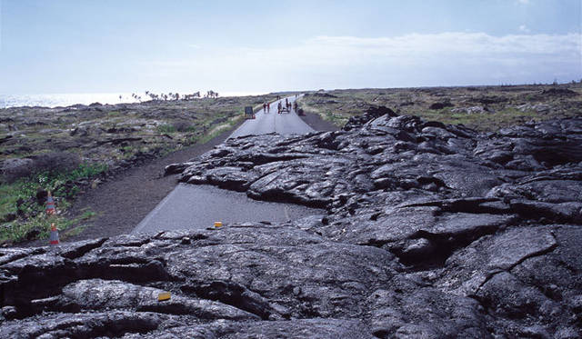 <strong>癒しの力“マナ”のみなぎるビッグアイランドへ</strong>　ボルケーノ　ⓒハワイ州観光局