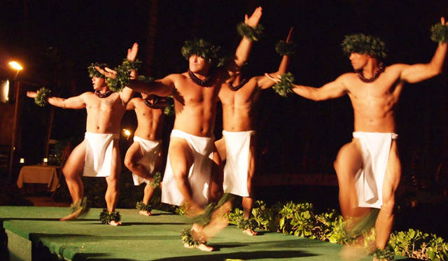 <strong>癒しの力“マナ”のみなぎるビッグアイランドへ</strong>　ルアウショー