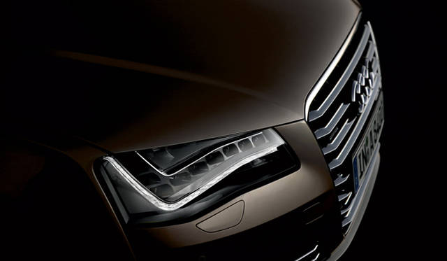 <strong>Audi A8｜アウディ A8</strong>　立体感を強調したという新世代のフロントグリル。