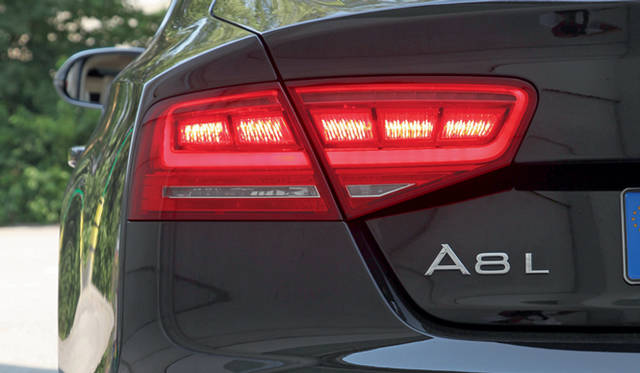<strong>Audi A8｜アウディ A8</strong>