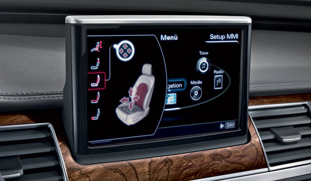 <strong>Audi A8｜アウディ A8</strong>　シートの蒸れや、マッサージ機能などをMMIタッチでコントロールすることができる。