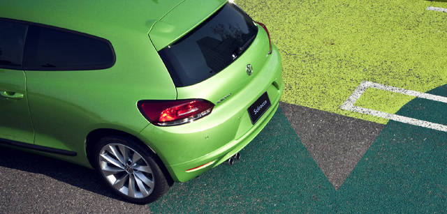 <strong>Scirocco｜シロッコ</strong> 　団塚氏は、駐車場のデザインにも力を入れている。