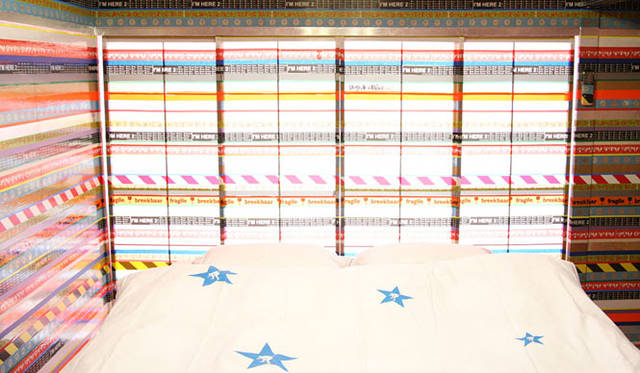 <strong>mYwaY｜マイウェイ</strong>　“泊まれるインスタレーション” 「LLOVE」