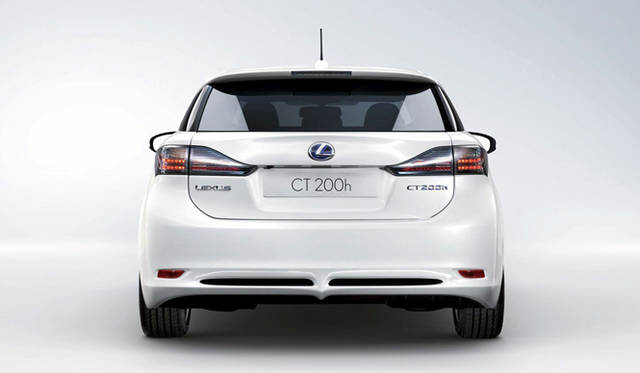 <strong>LEXUS CT200h｜レクサス CT200h</strong>