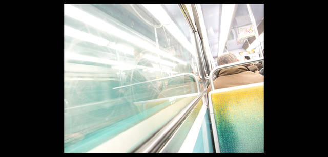 <strong>川内倫子×リコーGXR</strong> ｜「ドイツ→パリ」　メトロでひといき