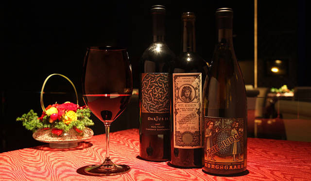 <strong>ルチアーノショー｜LucianoShow</strong>　10階のレストラン 「おすすめワイン」