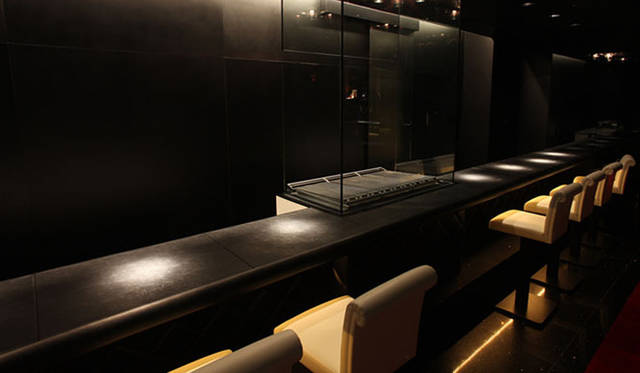 <strong>ルチアーノショー｜LucianoShow</strong>　9階の炭火焼グリル