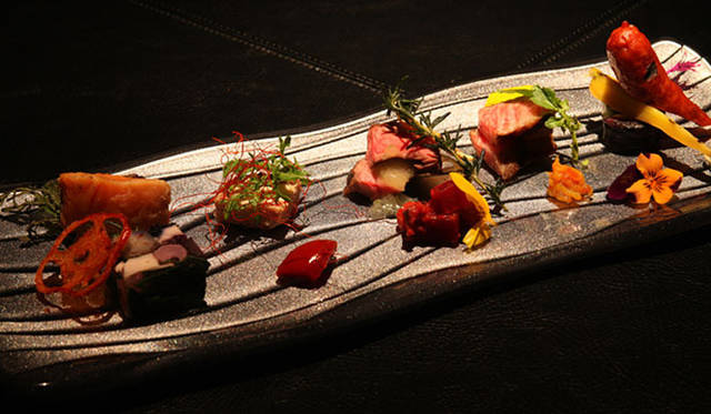 <strong>ルチアーノショー｜LucianoShow</strong>　9階のメニュー 「ジャンヌダルクの炭台から」