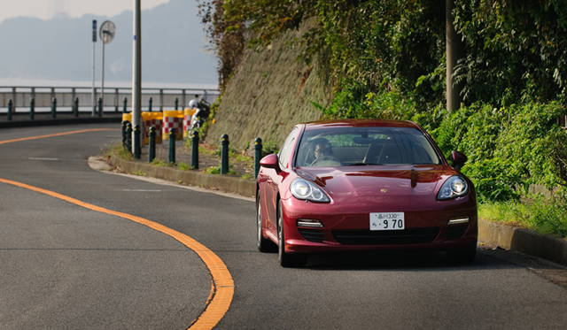 <strong>PORSCHE Panamera｜ポルシェ パナメーラ</strong>