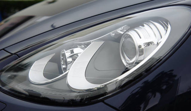 <strong>PORSCHE Cayenne｜ポルシェ カイエン</strong>