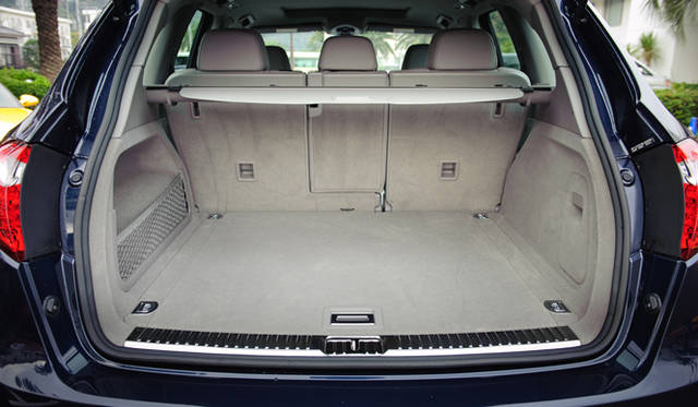 <strong>PORSCHE Cayenne｜ポルシェ カイエン</strong>