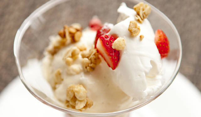 <strong>Club Med Sahoro, Hokkaido</strong>｜クラブメッド北海道（サホロ）がリニューアルオープン！　口に入れた瞬間思わず顔がゆるむ甘く優しい味。これ以上ないくらいシンプルなだけに、素材のよさと丁寧な仕事ぶりがストレートに伝わってくる。