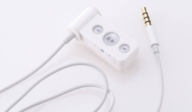 <strong>Trinity｜トリニティ</strong>　マイク付き5ボタンリモートコントローラー 「Dualo One-click Remote with Mic」