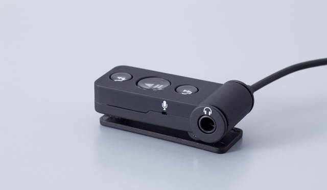 <strong>Trinity｜トリニティ</strong>　マイク付き5ボタンリモートコントローラー 「Dualo One-click Remote with Mic」