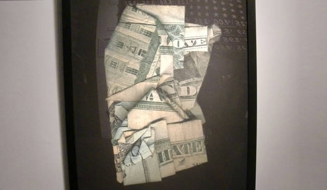 <strong>マシュー的、「Art Basel Miami 2010」レポート</strong>　お金を用いたアート作品。