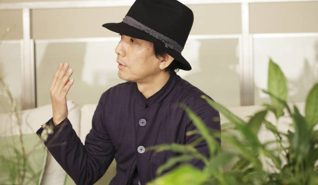 <strong>萩原輝美×島津由行　トレンド対談</strong>　「見られているという意識をもっとする必要があるよね。とにかく半径500メートル以内の生活から抜け出ること」（島津さん）