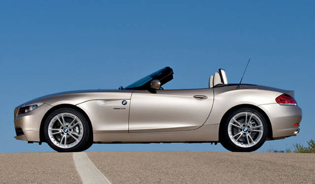 <strong>BMW Z4｜ビー・エム・ダブリュー Z4</strong>
