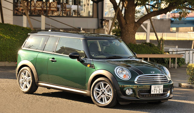 <strong>MINI COOPER CLUBMAN</strong>