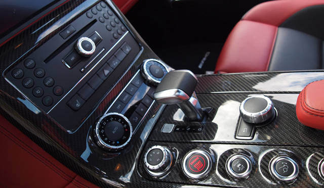 <strong>Mercedes-Benz SLS AMG｜メルセデス・ベンツ SLS AMG </strong>