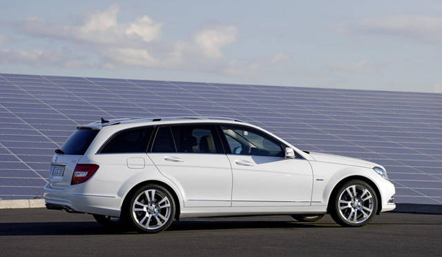 <strong>Mercedes-Benz C-Class｜メルセデス・ベンツ Cクラス</strong>　C350 Stationwagon