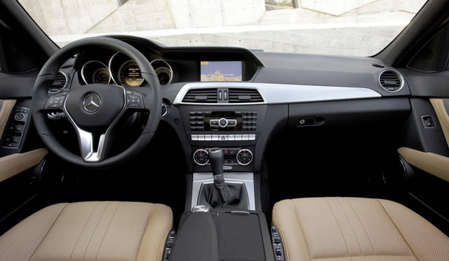 <strong>Mercedes-Benz C-Class｜メルセデス・ベンツ Cクラス</strong>